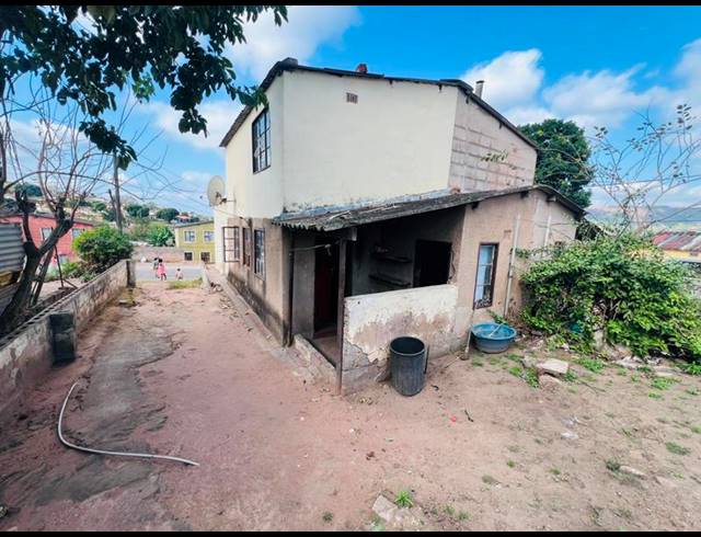 2 BEDROOM HOUSE FOR SALE IN KWANDENGEZI